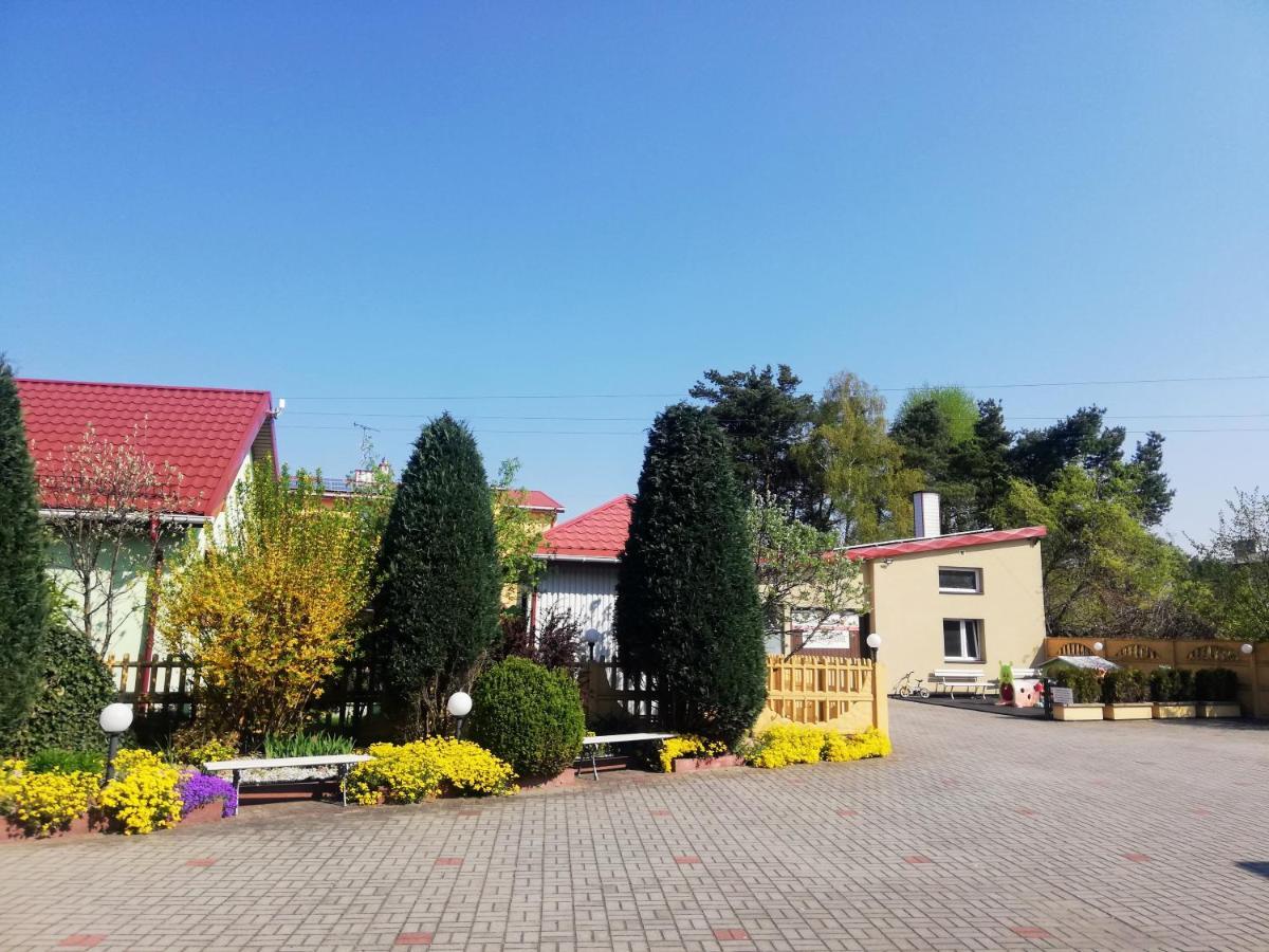 Noclegi I Restauracja Gracja Belchatow Exterior photo